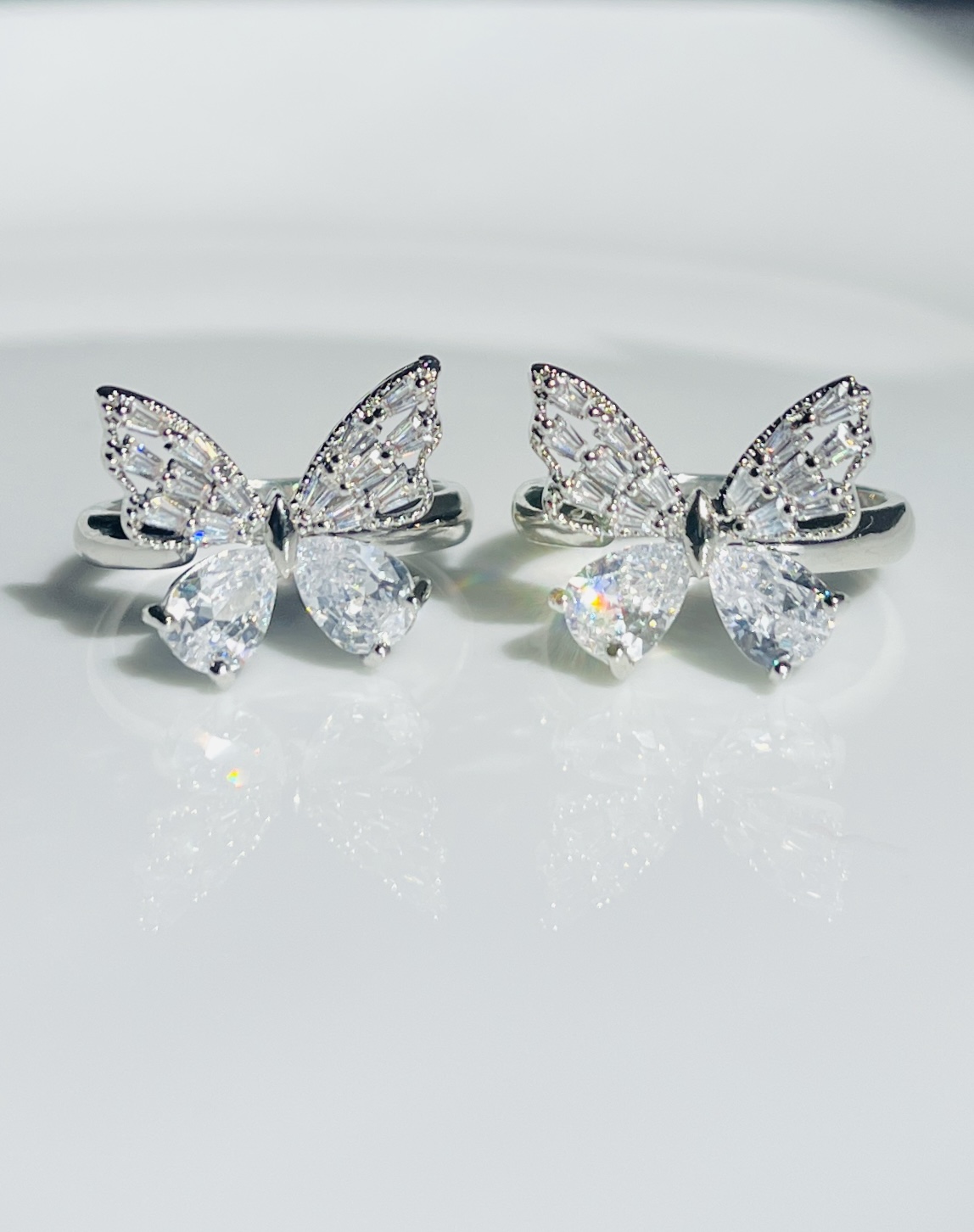 انگشتر پروانه