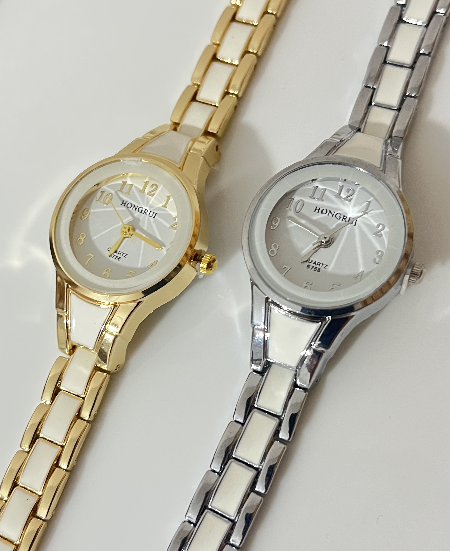 ساعت سرامیکی